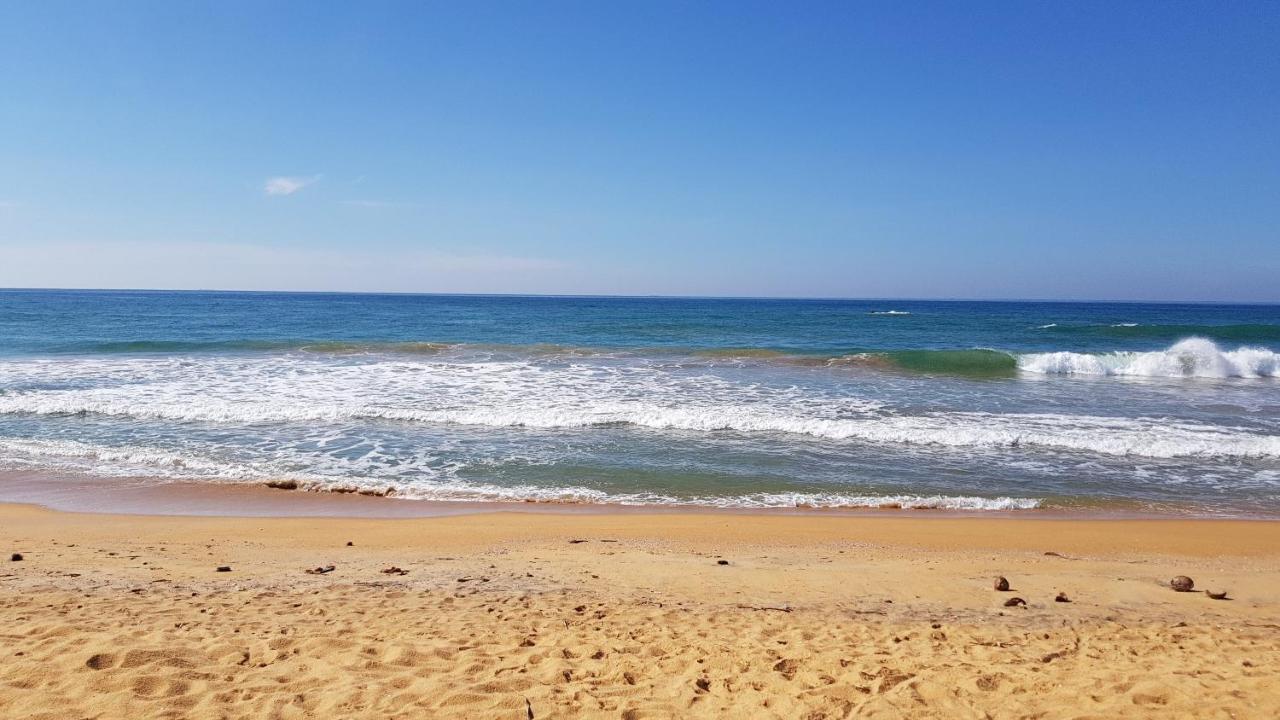 Bandulas Beach House Hikkaduwa Bagian luar foto